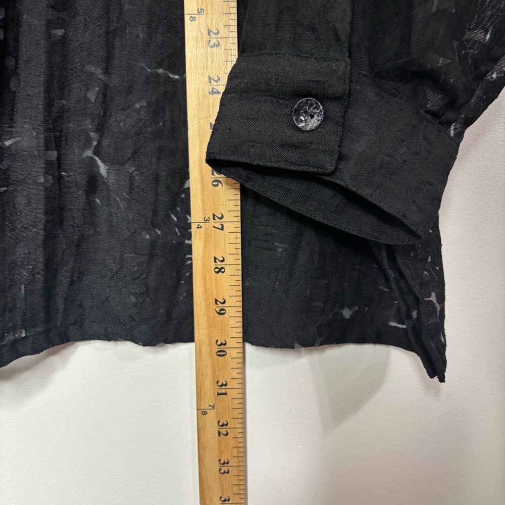 Susan Graver Lace Mesh Button-Front Top Black Size 2X Long Sleeve V-Neck Collar - Picture 9 of 13